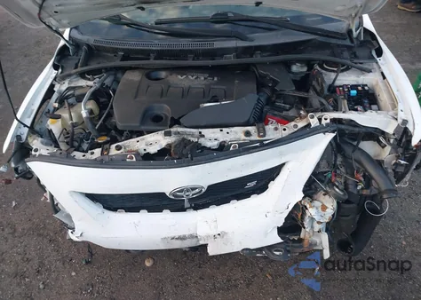 2010 Toyota Corolla S из США, поврежденный, VIN 1NXBU4EEXAZ315659